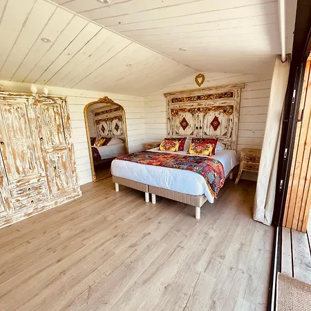 Sainte Sara Lodge *
